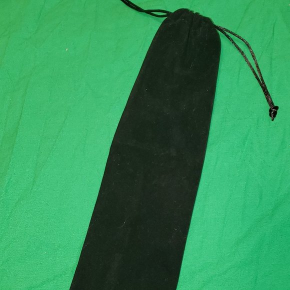 Telescopic Back Scratcher in Velvet Bag NEW - Picture 1 of 3